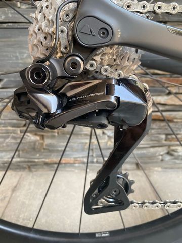 Tweedehands Canyon Ultimate CFR Di2 2024 2024 Road & Gravel — afbeelding 6 van 7
