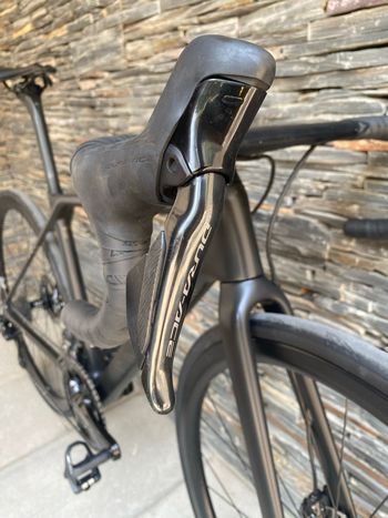 Canyon Ultimate CFR Di2 2024 2024 Road & Gravel usato, Nero — immagine 5 di 7