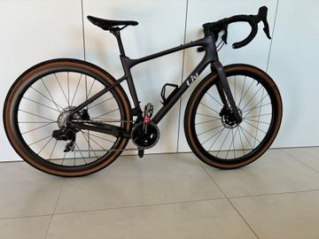 Liv Devote Advanced Pro 2024 2024 Road & Gravel usato