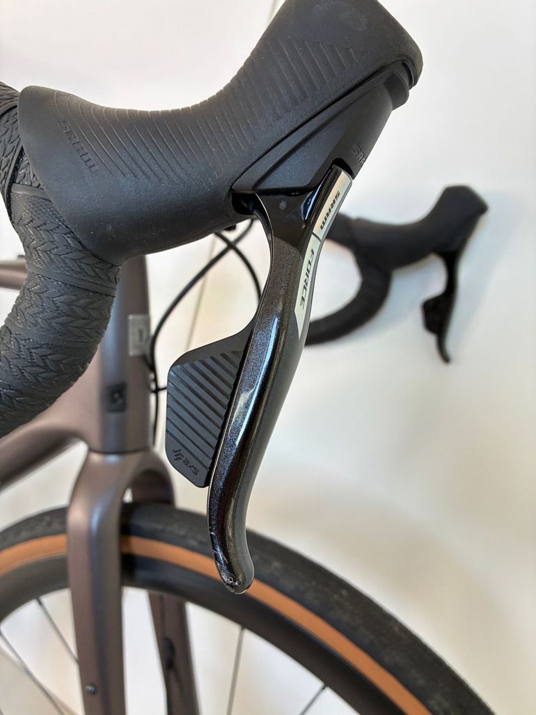 Used Liv Devote Advanced Pro 2024 2024 Road & Gravel, Black — image 4 of 14