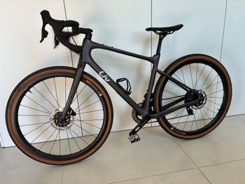 Used Liv Devote Advanced Pro 2024 2024 Road & Gravel, Black — image 2 of 14