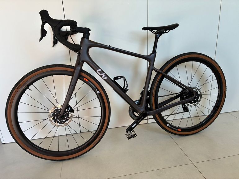 Used Liv Devote Advanced Pro 2024 2024 Road & Gravel, Black — image 2 of 14