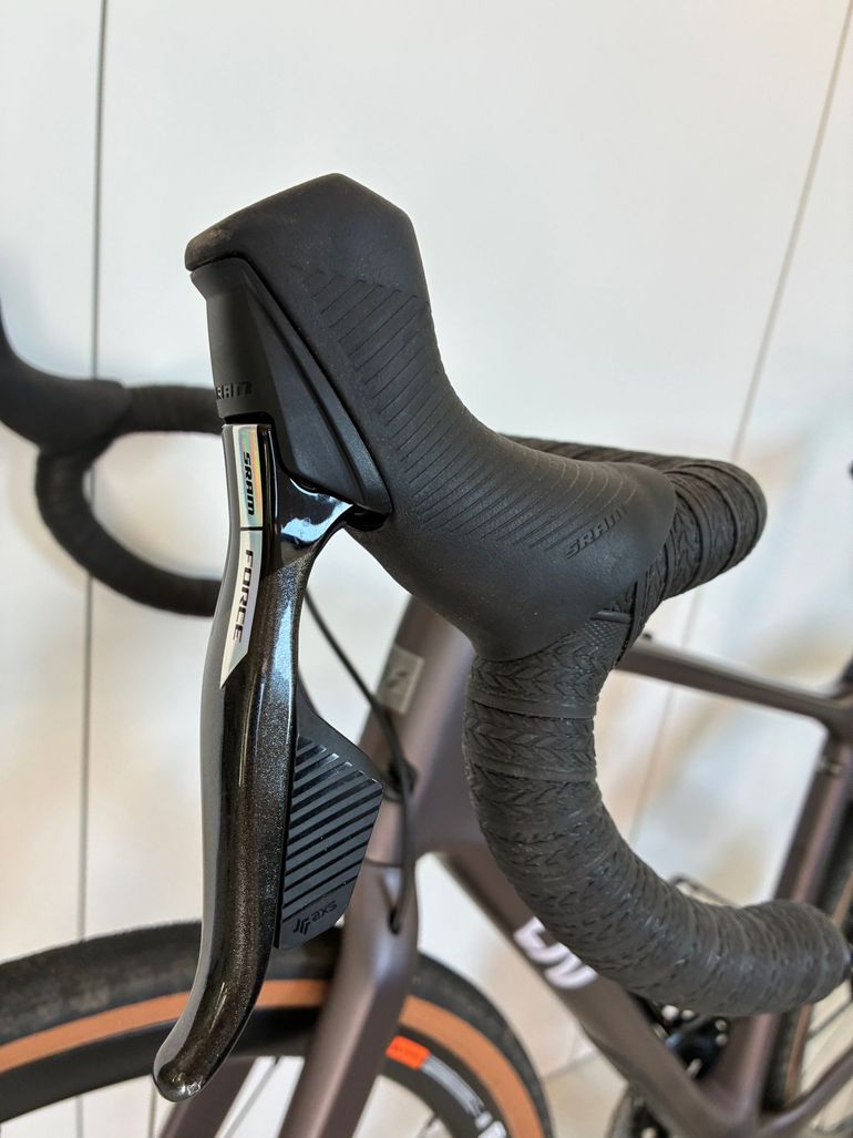 Used Liv Devote Advanced Pro 2024 2024 Road & Gravel, Black — image 5 of 14