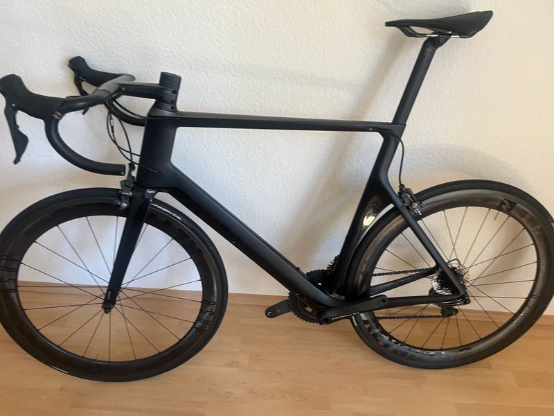 Tweedehands Canyon Aeroad CF SL 8.0 2020 2020 Road & Gravel — afbeelding 3 van 4