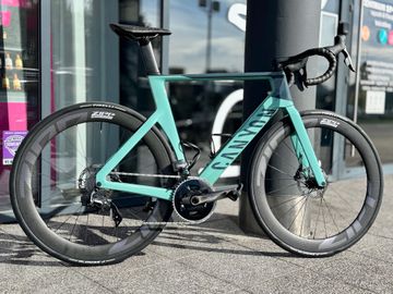 Used Canyon Aeroad CF SLX 8 Disc eTap 2023 2023 Road & Gravel