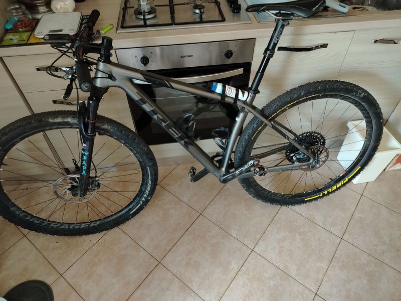Trek Procaliber 9.8 SL 2019 2019 Mountainbike d'occasion — image 2 sur 4