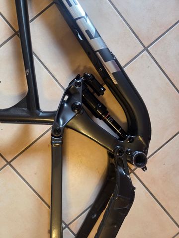 Used Trek Slash 8 2022 Frameset 2022 Mountainbike, Black, 29 — image 8 of 8