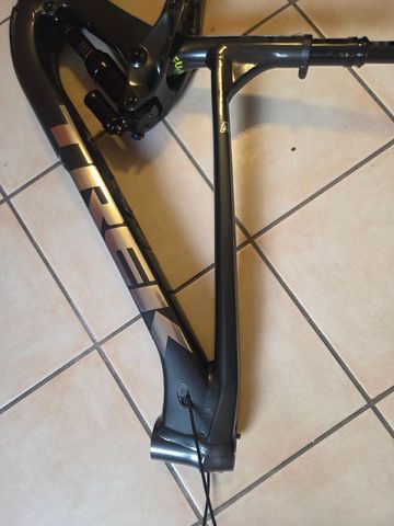 Used Trek Slash 8 2022 Frameset 2022 Mountainbike, Black, 29 — image 6 of 8