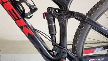 Trek Fuel EX 9.7 2020 2020 Mountainbike usato, Nero — immagine 4 di 6