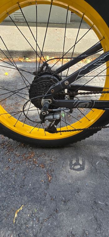Used Bezior Custom Shimano Tourney 2022 Mountainbike, Black — image 3 of 11