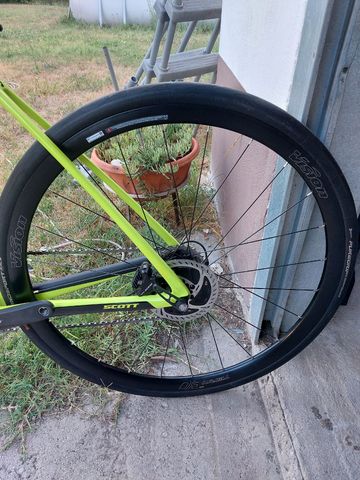 Gebrauchtes Scott Addict 10 disc 2020 2020 Road & Gravel, Grün — Bild 3 von 6