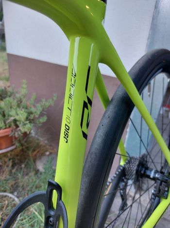 Scott Addict 10 disc 2020 2020 Road & Gravel usato, Verde — immagine 2 di 6
