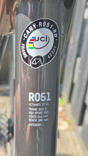 Gebrauchtes Canyon Ultimate CF SL Disc 8.0 2018 2018 Road & Gravel, Hellgrau — Bild 8 von 8