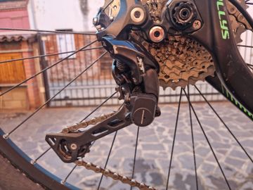 Used Kellys Custom Shimano Deore XT 2017 Mountainbike, Green — image 4 of 10