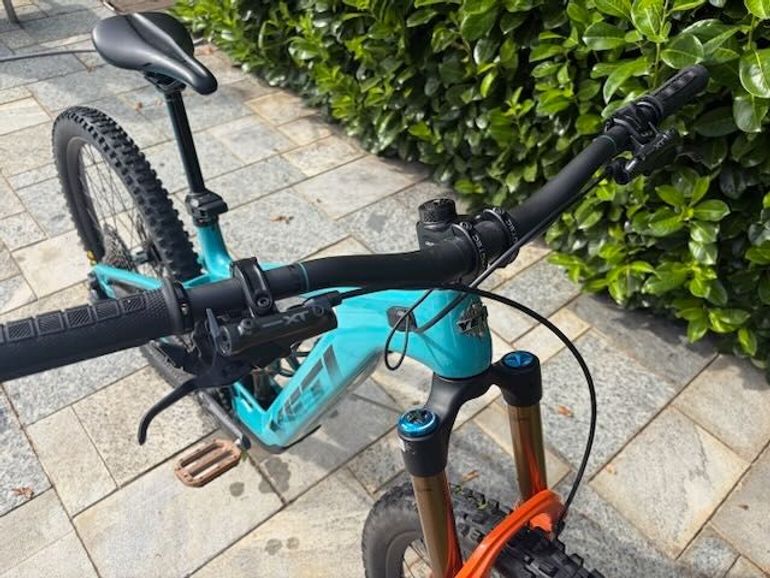 Gebrauchtes Yeti Custom Build 2026 Mountainbike, Blau — Bild 3 von 8