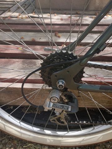 Used Giant Boulder Shimano Altus 1995 Mountainbike, Green, 26 — image 5 of 6