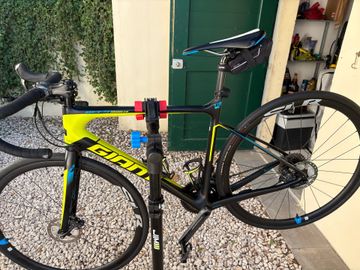 Used Giant Defy Advanced Pro 0 2017 2017 Road & Gravel, Black — image 4 of 7