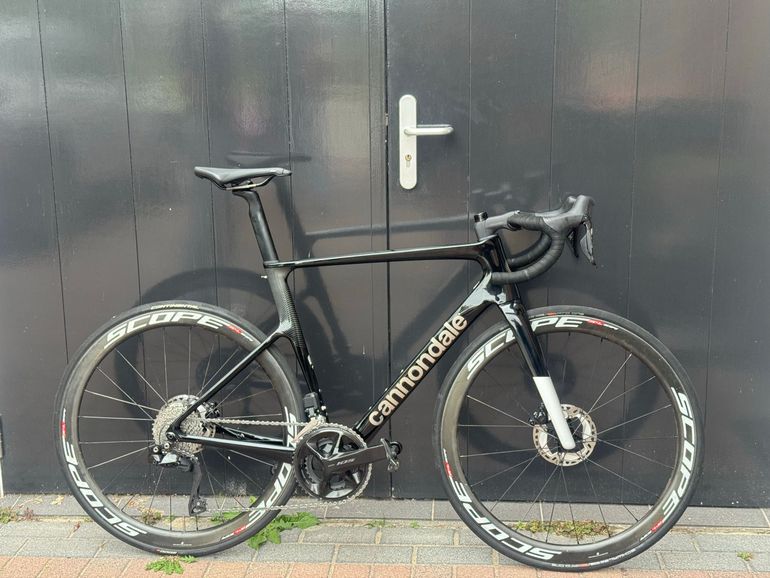 Cannondale Supersix Shimano 105 2025 Road & Gravel d'occasion — image 2 sur 6