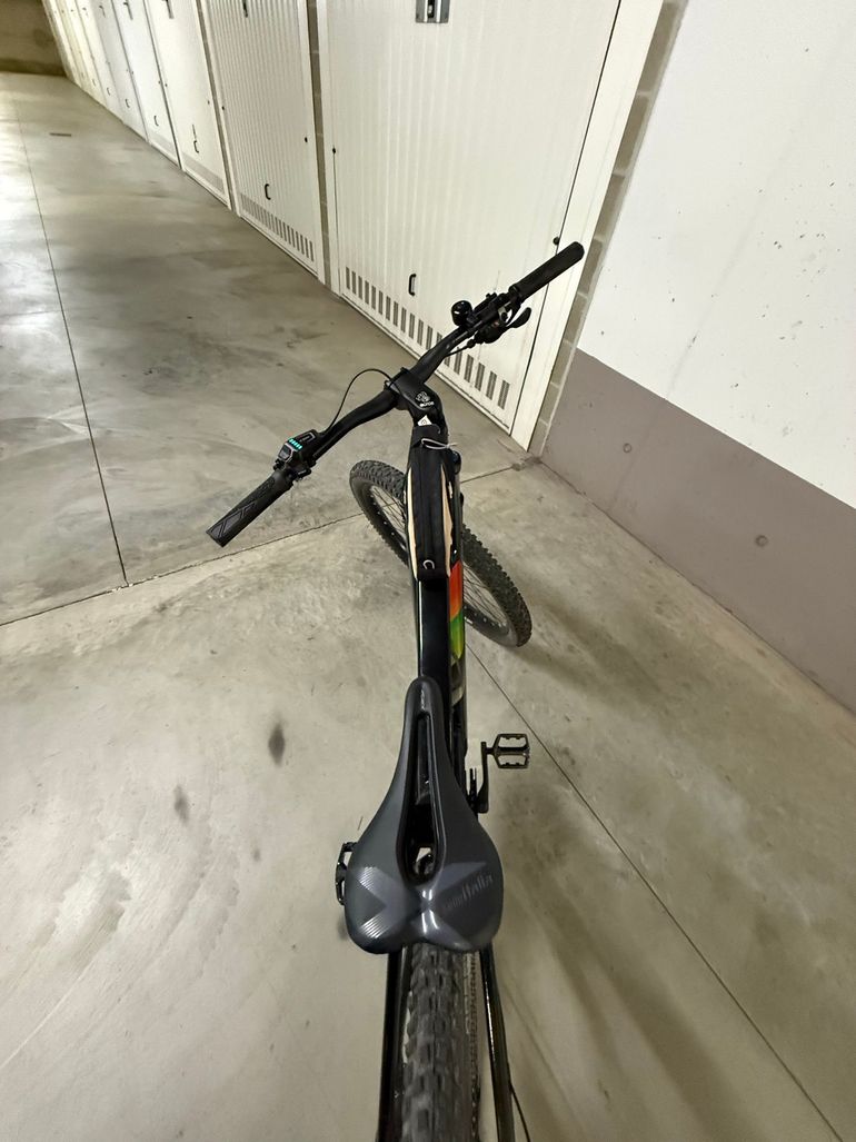Bergamont E-Revox Edition 2025 2025 Mountainbike usato, Nero — immagine 7 di 7