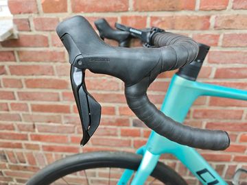 Brugt CUBE Attain Shimano 105 Di2 2025 Road & Gravel — billede 4 af 10