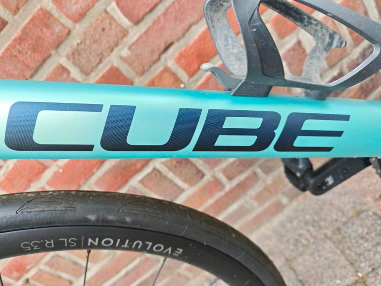 Brugt CUBE Attain Shimano 105 Di2 2025 Road & Gravel — billede 8 af 10