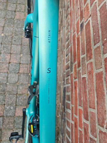 Brugt CUBE Attain Shimano 105 Di2 2025 Road & Gravel — billede 7 af 10