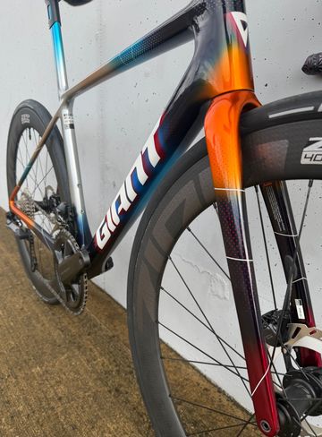 Tweedehands Giant TCR Advanced SL 1 2025 2025 Road & Gravel — afbeelding 3 van 7