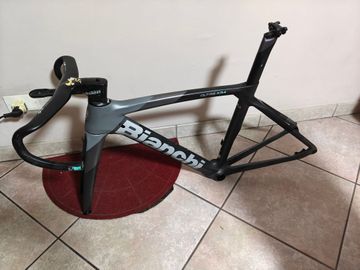 Bianchi Oltre XR4 Frame Kit 2024 Frameset 2024 Road & Gravel usato