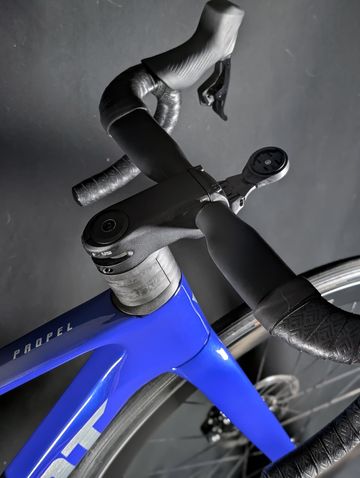 Gebrauchtes Giant Propel Advanced 1 2024 2024 Road & Gravel, Blau — Bild 17 von 20
