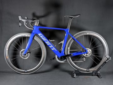 Gebrauchtes Giant Propel Advanced 1 2024 2024 Road & Gravel, Blau — Bild 2 von 20