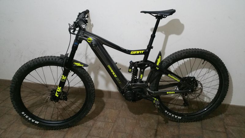 Gebrauchtes Giant E+ SX 1 Pro 2019 Mountainbike, Hellgrau — Bild 4 von 6