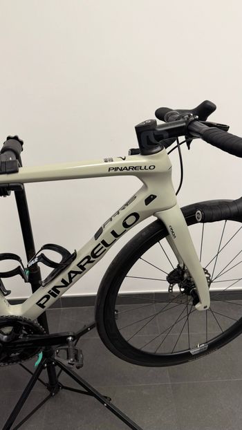 Pinarello Paris Shimano 105 Di2 2022 Road & Gravel d'occasion — image 5 sur 15