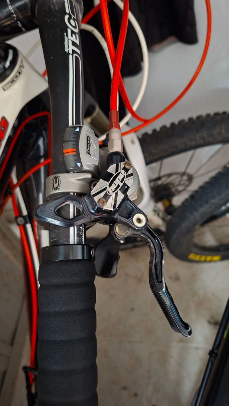 Used Scott Spark Shimano SLX 2011 Mountainbike, Black, 26 — image 3 of 5