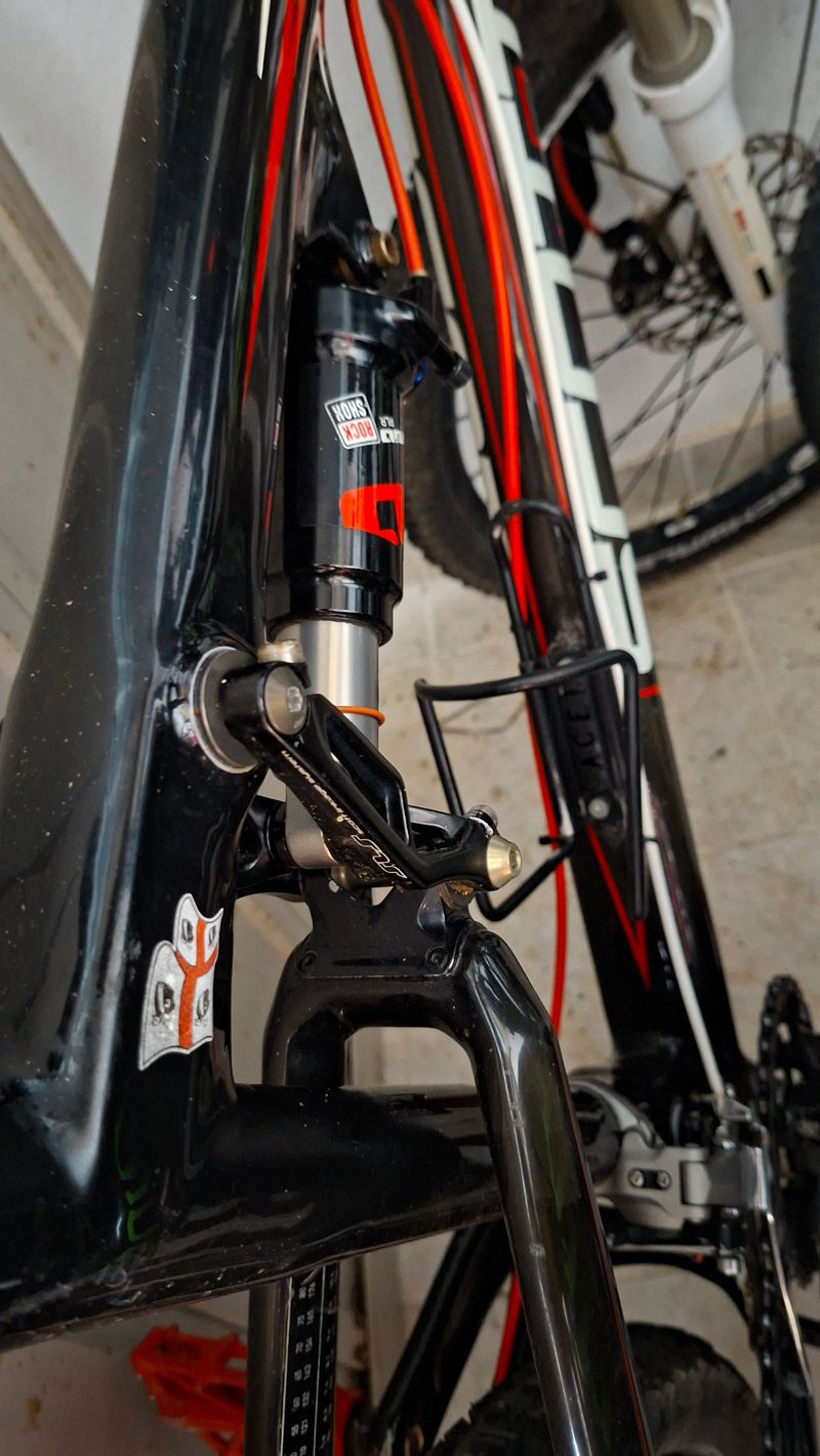 Used Scott Spark Shimano SLX 2011 Mountainbike, Black, 26 — image 4 of 5