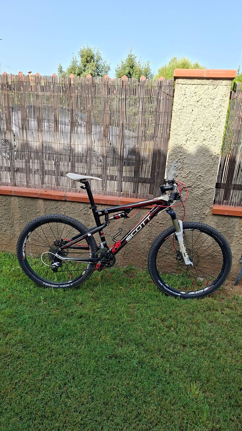 Used Scott Spark Shimano SLX 2011 Mountainbike, Black, 26 — image 1 of 5
