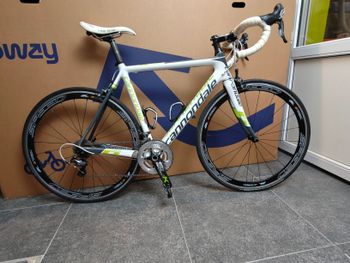 Použité Cannondale 2011 Supersix Met Shimano Ultegra 10 Speed 2011 Road & Gravel