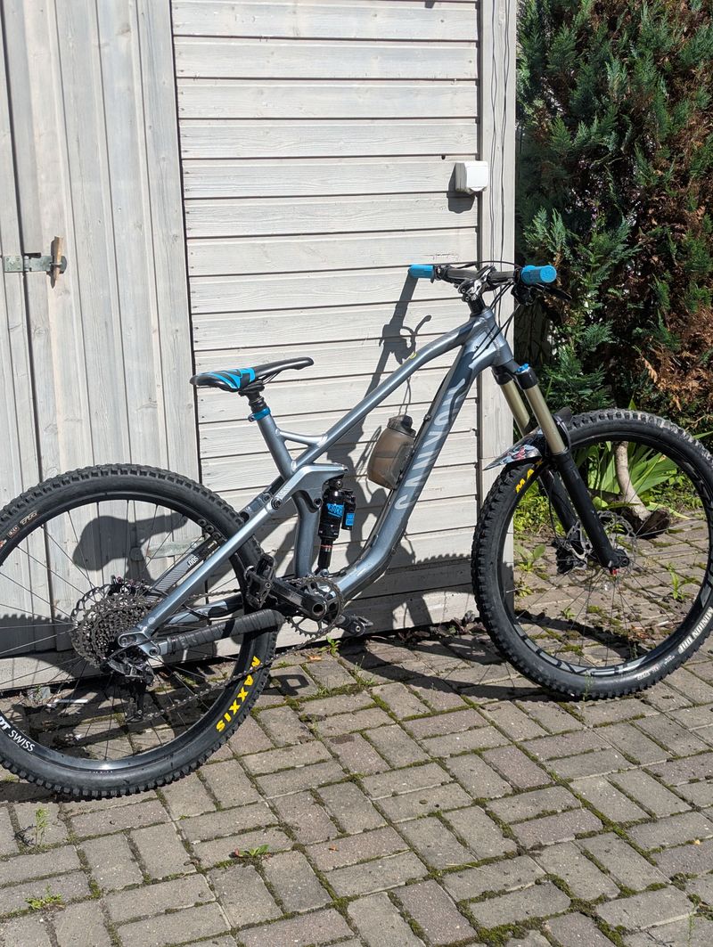 Używany Canyon Strive AL 6.0 2018 2018 MTB