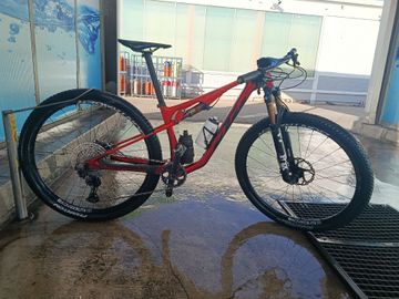 Used KTM Scarp Shimano Deore XT 2024 Mountainbike, Orange — image 2 of 4