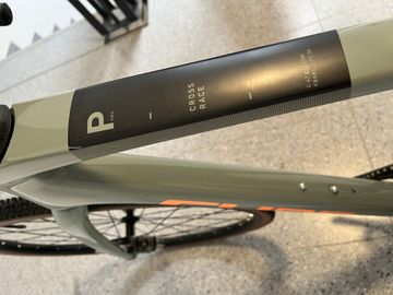 Used CUBE CROSS RACE C:62 PRO 2023 2023 Road & Gravel, Light Gray — image 6 of 14