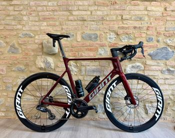 Giant Propel Advanced Pro 0 2024 2024 Road & Gravel usato, Rosso — immagine 2 di 10