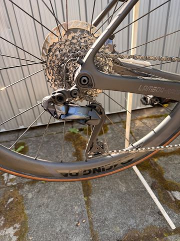 Used AVENGER Everest 2025 Road & Gravel, Light Gray — image 8 of 18