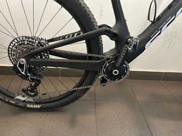 Scott Spark RC Team 2024 2024 Mountainbike usato, Nero — immagine 6 di 7