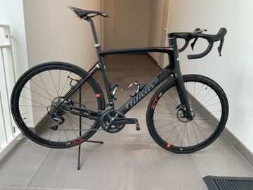 Gebrauchtes Wilier Cento10NDR Disc Carbon | Ultegra | Fulcrum Carbon 2020 + Wahoo KICKR Smart Trainer (v5) 2020 Road & Gravel