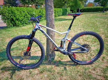 Used Scott Spark 930 2019 2019 Mountainbike, Light Gray, 29 — image 4 of 7