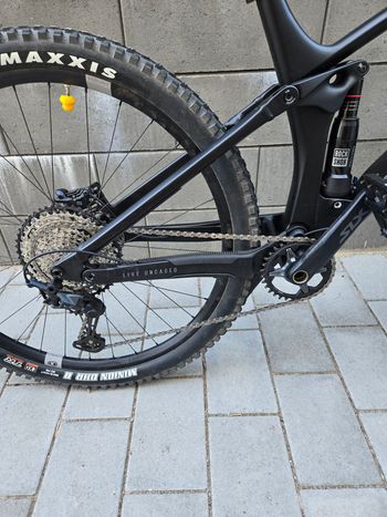 Brugt YT Industries Izzo 29 CORE 2 CF 2025 2025 Mountainbike — billede 4 af 5