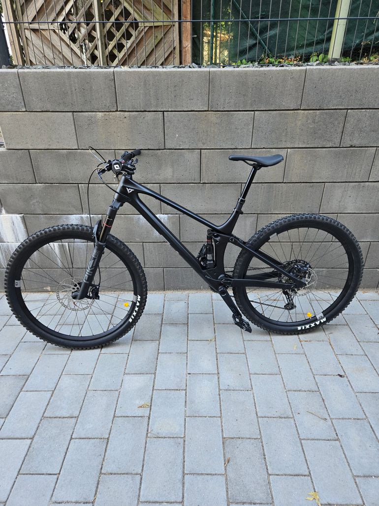 Brugt YT Industries Izzo 29 CORE 2 CF 2025 2025 Mountainbike — billede 3 af 5