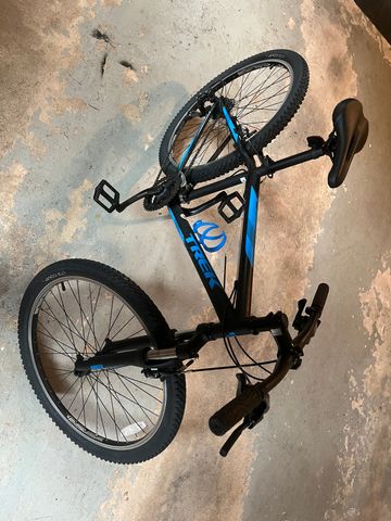 Used Trek 820 2022 2022 Mountainbike, Black, 26 — image 2 of 17