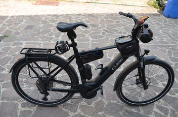 CUBE TOURING HYBRID, PRO 625 2024 2024 Urban & Touring d'occasion
