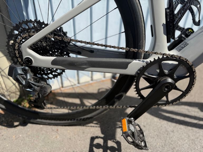 Używany Canyon Roadlite:ON SRAM Red eTap AXS 2024 Road & Gravel — zdjęcie 3 z 4