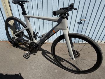 Używany Canyon Roadlite:ON SRAM Red eTap AXS 2024 Road & Gravel — zdjęcie 2 z 4